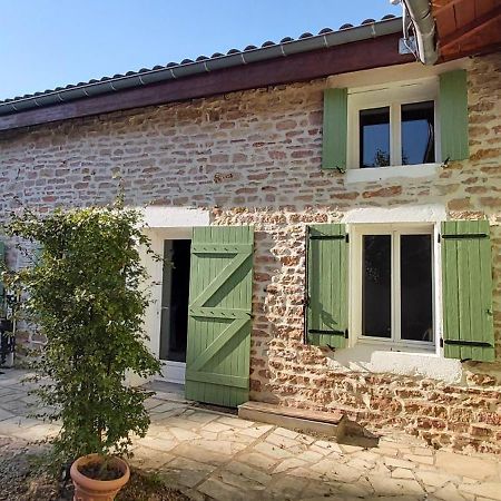 Le Gite Et Puits C'Est Tout Préty Exterior foto